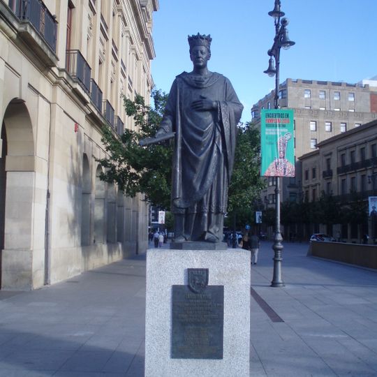 Statue de Charles III de Navarre