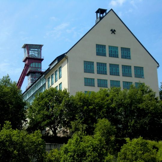 Arno-Lippmann-Schacht Zinnwalder Straße 5