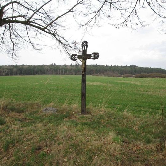 Kříž západně od Třebýcinky