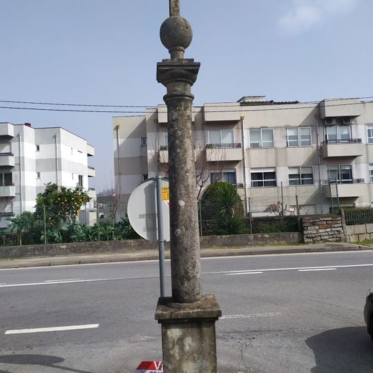 Wayside cross of Espírito Santo