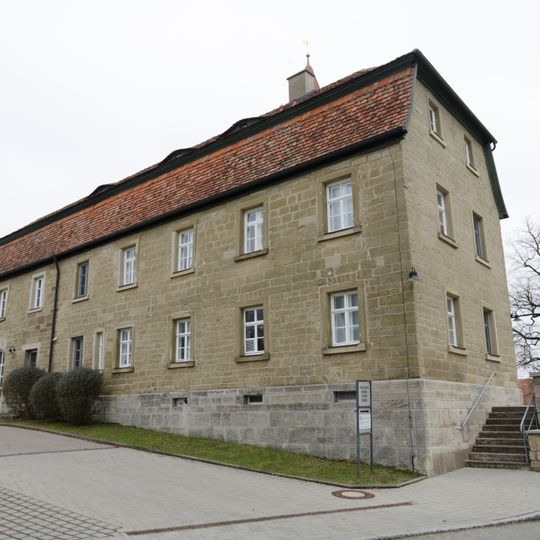 Ehemaliges Schulhaus, jetzt Pfarrzentrum