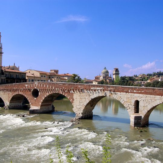Ponte Pietra
