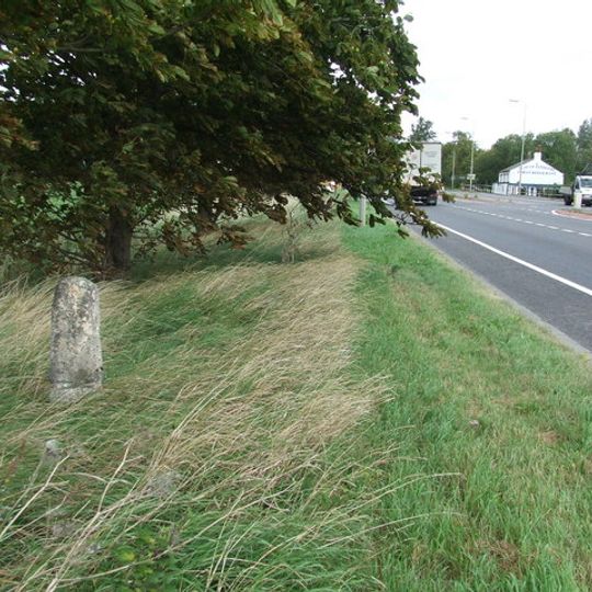 Milestone South Of Junction With Waterbeach Road At Ngr 487 649