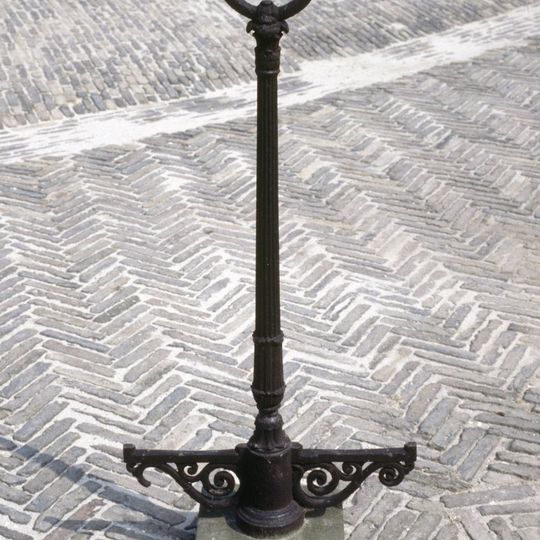 Gietijzeren Zolenschraper Voorplein, Twickel