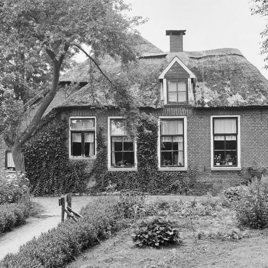 Middenbuurt 7, Giethoorn