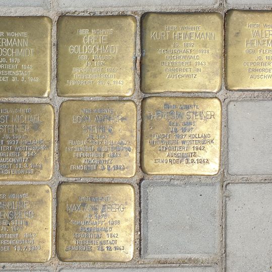 Stolperstein en memoria de Caroline Arensberg