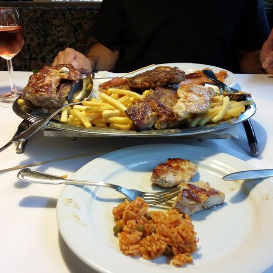 Spezialitäten-Restaurant Stadt-Höchst