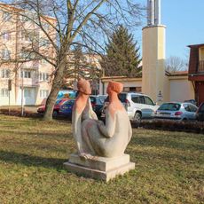 Sousoší v Uničově na ulici Dukelská