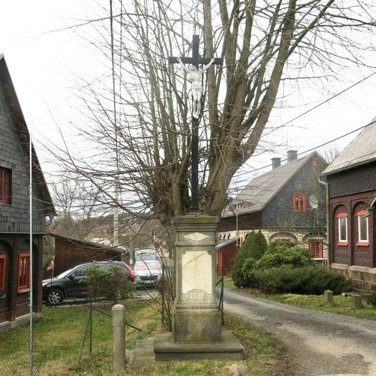 Kříž u domu 434 v Království
