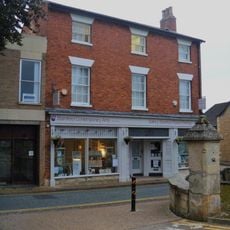 2 And 3, Maiden Lane