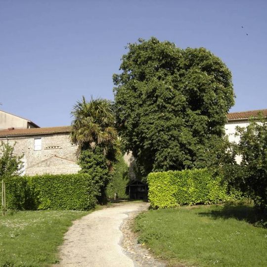 Prieuré de Mouzeuil-Saint-Martin