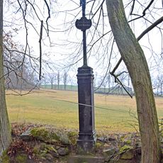 Kříž za rybníkem