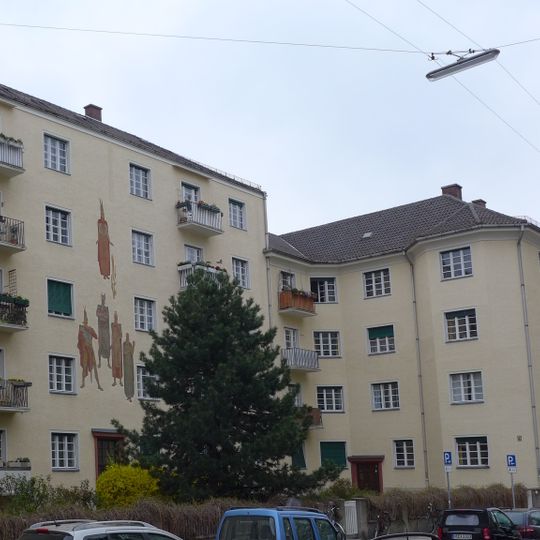 Nibelungenstraße 10-18