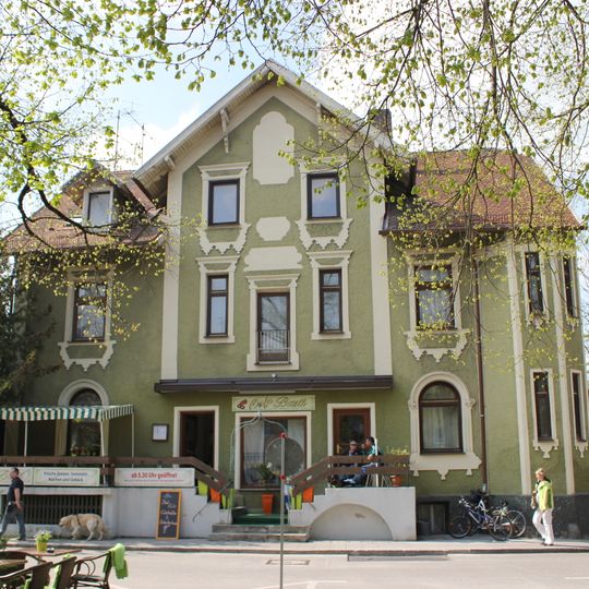 Ehemals Mietsvilla