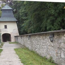 Ogrodzenie z basztami