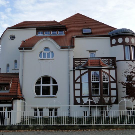 Villa Caspar-David-Friedrich-Straße 3