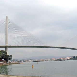Bai Chay Bridge