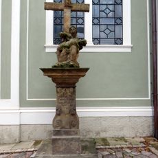 Kříž u kostela svatého Václava a Leopolda v Kladrubech nad Labem