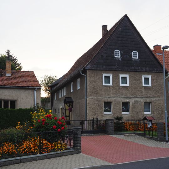 Wohnstallhaus eines Bauernhofes Rödertalstraße 47