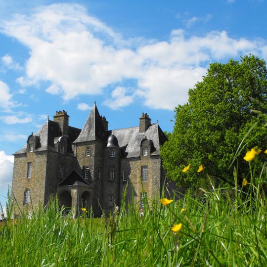 Château de Montbrault