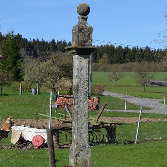 Column shrine in Čejkov