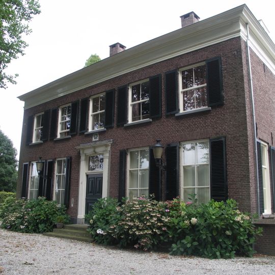 Kerkstraat 6, Zoelen