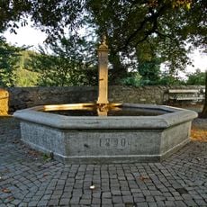 Brunnen
