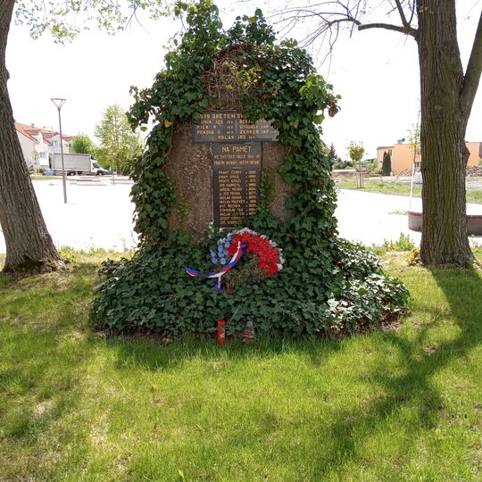 World Wars memorial in Šeberov