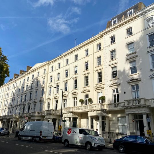 3-25, St George's Square Sw1