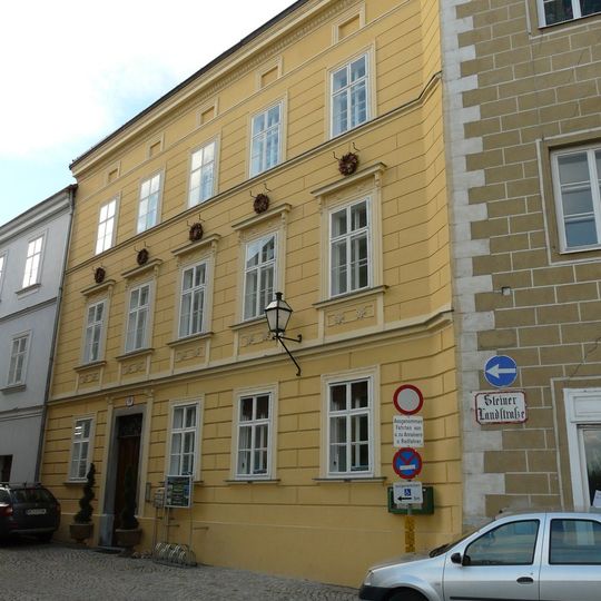 Steiner Landstraße 60