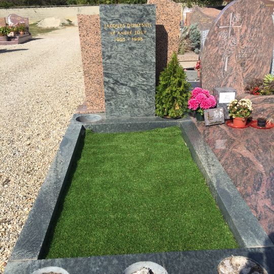 Grave de Jacques Dumesnil