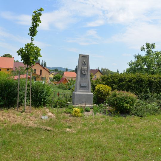 World War I memorial in Ploskovice