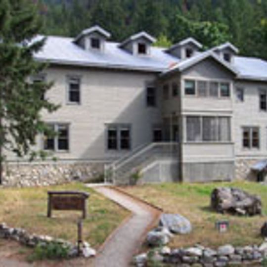 Golden West Lodge Historic District