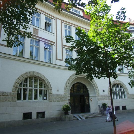 Donaufelder Pfarrhof