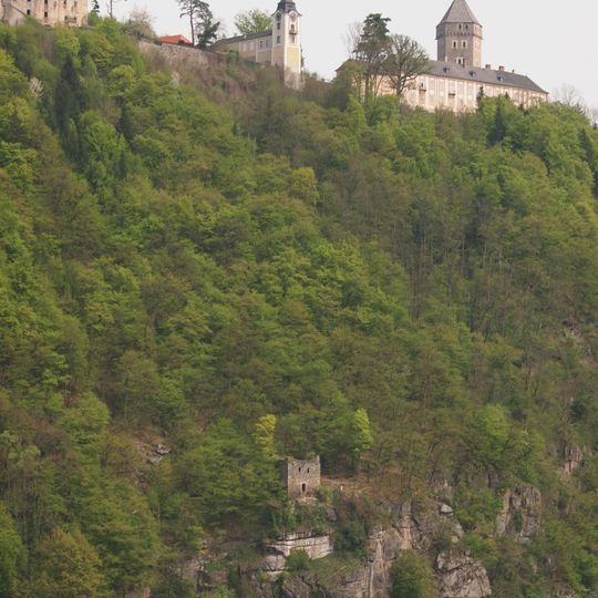 Schlossberg Neuhaus