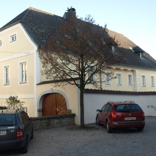 Pfarrhof