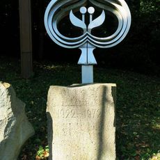 Pomník lípy bratrství u hranic ve Starém Hrozenkově