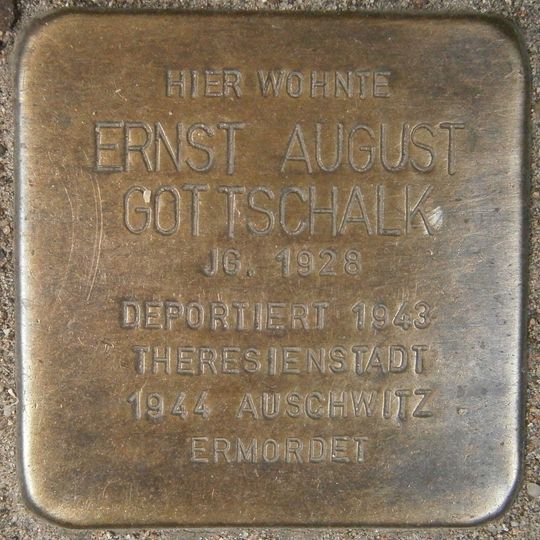 Stolperstein dedicated to Ernst August Gottschalk