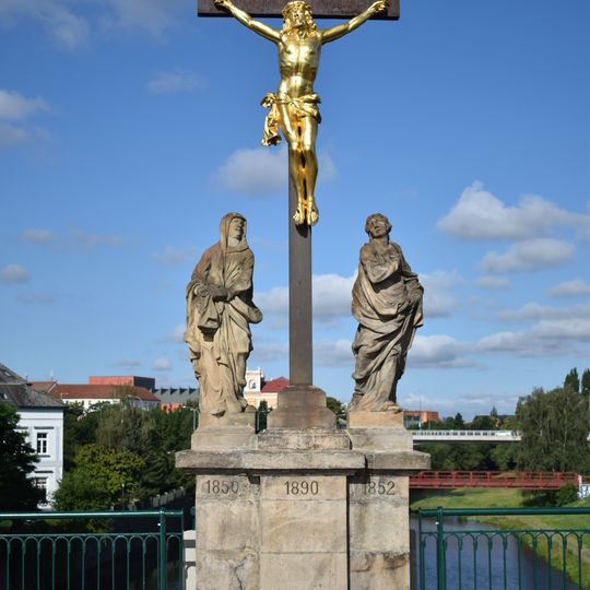 Sousoší Kalvárie na Rooseveltově mostě v Plzni