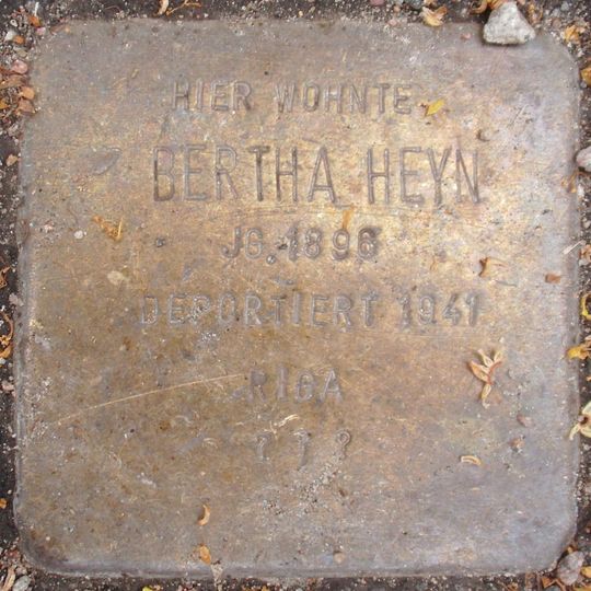 Stolperstein en memoria de Bertha Heyn