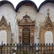 Tomb of Lippert family in Horní Slavkov