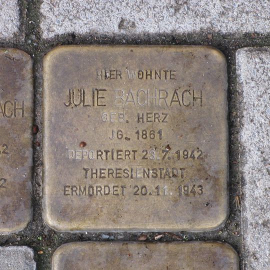 Stolperstein en memoria de Julie Bachrach