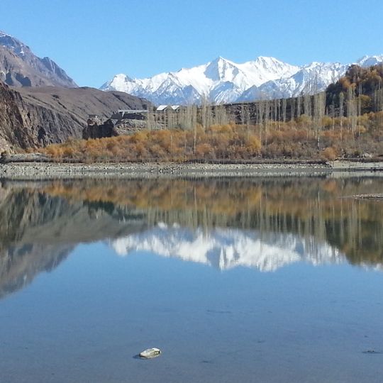 Khalti Lake
