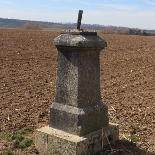 Kříž jižně od Krhova