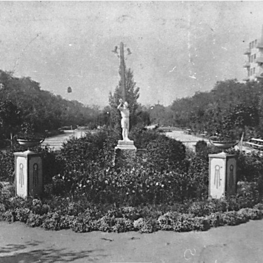 Պիոներական առաջին հավաքի անվան պուրակ