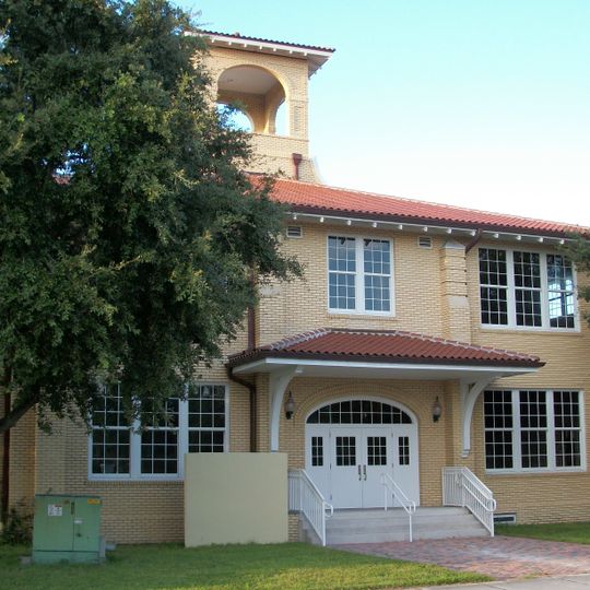 St. Lucie High School