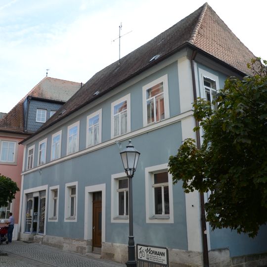 Würzburger Straße 1