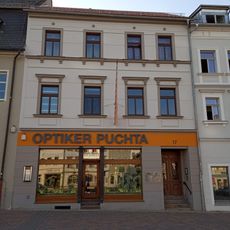 Wohnhaus in geschlossener Bebauung mit Rückgebäude Markt 17