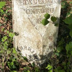 Milepost, Lower Road, E of jct with High Street