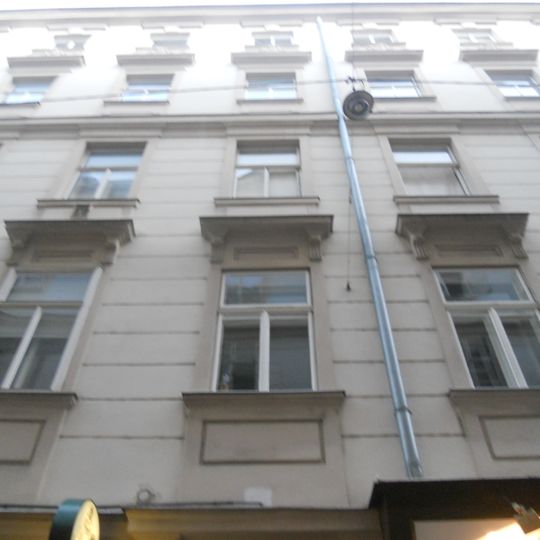 Wohn- und Geschäftshaus